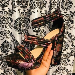 Cute going out heels!